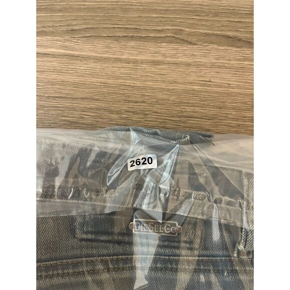 Diesel Slim-Carrot Tepphar Denim Distressed Jeans Men's 31X32(31X30) 0886A - Picture 16 of 16